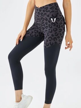 Firm Abs High Rise Scrunch Butt Leopard Leggings Dark Grey Black Size Small